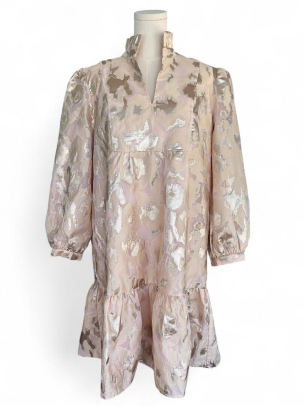 Tuckernuck Blush Pink and Gold Metallic Jacquard Midi Dress